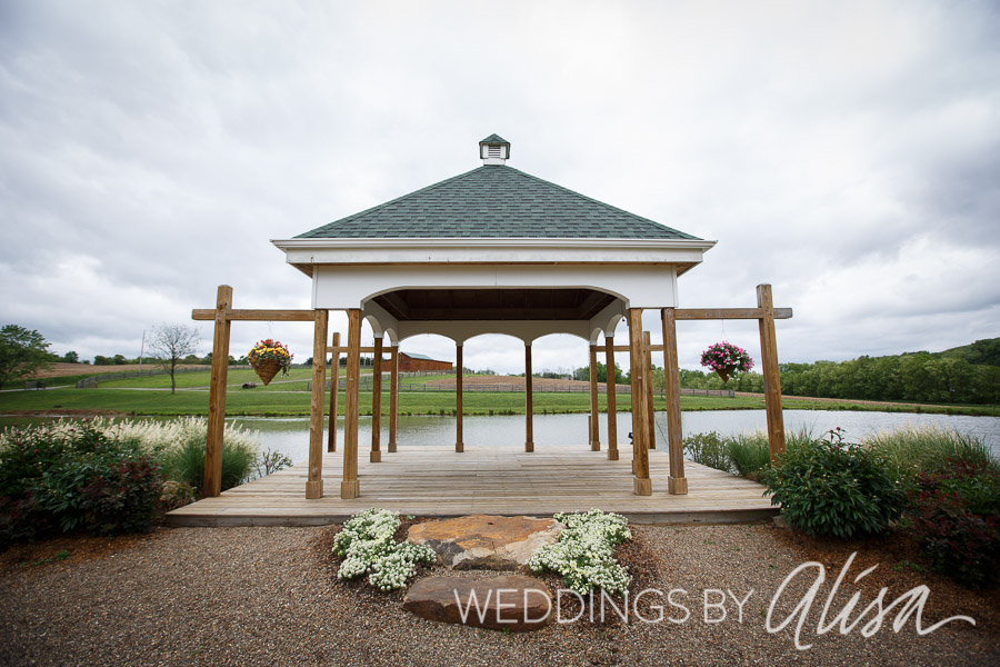 Wedding Ceremoies and Receptions at Lingrow Farm- 19